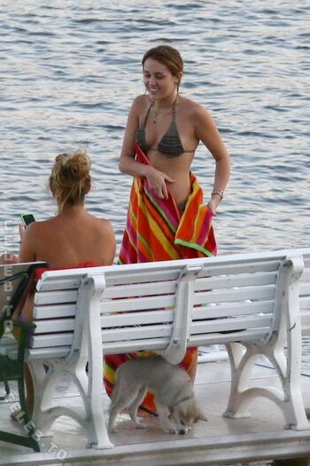 Miley cyrus page leaked private photo uncensored HD quality