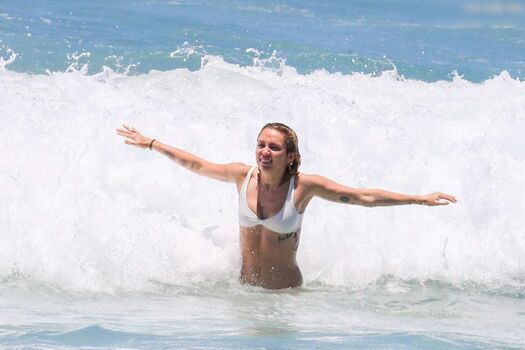 Miley cyrus page leaked private photo uncensored HD quality