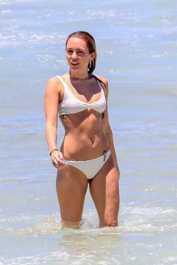 Miley cyrus page leaked private photo uncensored HD quality
