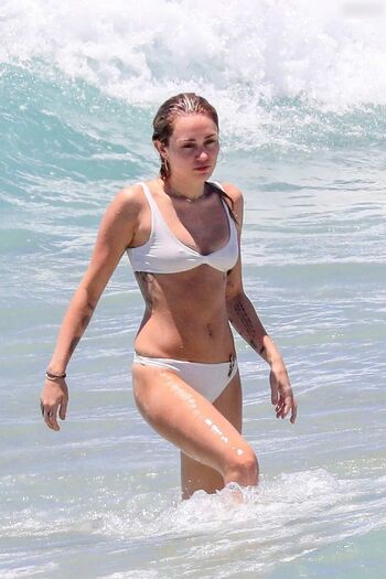 Miley cyrus page leaked private photo uncensored HD quality