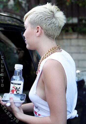 Miley cyrus page leaked private photo uncensored HD quality