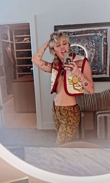 Miley cyrus page leaked private photo uncensored HD quality