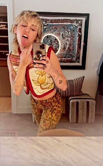 Miley cyrus page leaked private photo uncensored HD quality