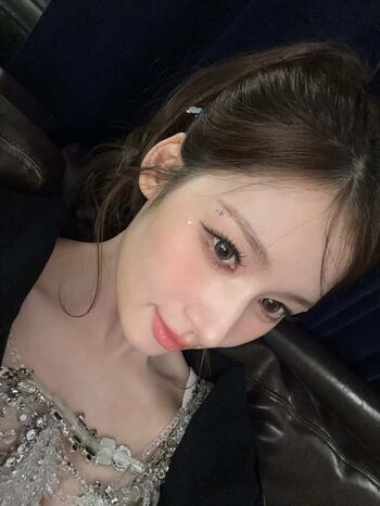 Minatozaki sana page leaked private photo uncensored HD quality