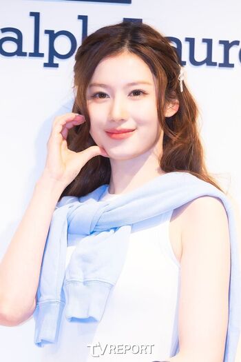 Minatozaki sana page leaked private photo uncensored HD quality