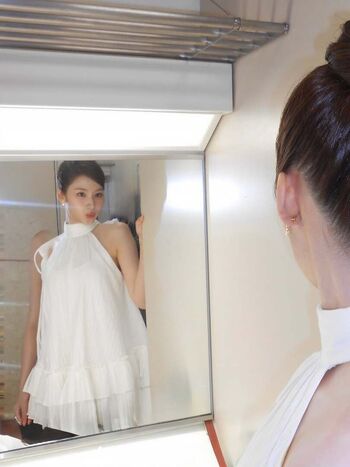 Minatozaki sana page leaked private photo uncensored HD quality