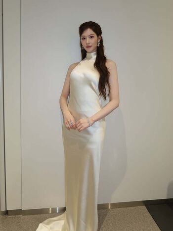 Minatozaki sana leaked private photo uncensored HD quality