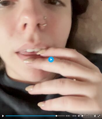 Minicaryn leaked private photo uncensored HD quality