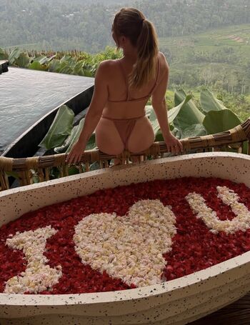 Molly carlson page leaked private photo uncensored HD quality