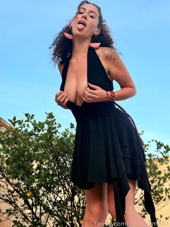 Moonkalimah page leaked private photo uncensored HD quality