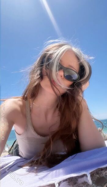 Nadinebreaty leaked private photo uncensored HD quality