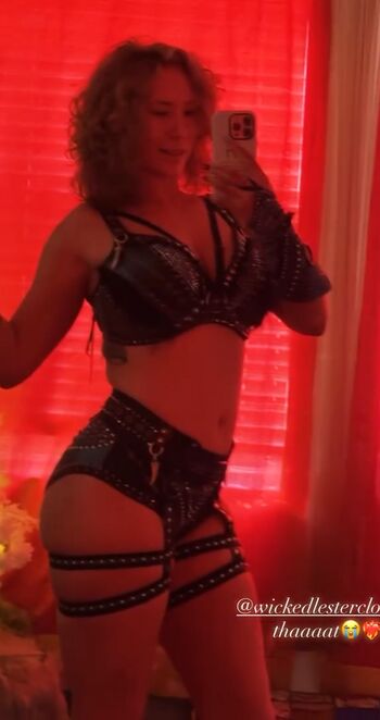 Nikkita lyons  page leaked private photo uncensored HD quality
