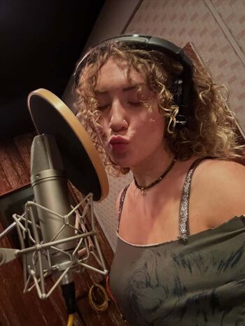 Nikkita lyons  page leaked private photo uncensored HD quality