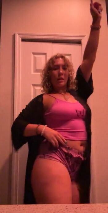 Nikkita lyons leaked private photo uncensored HD quality