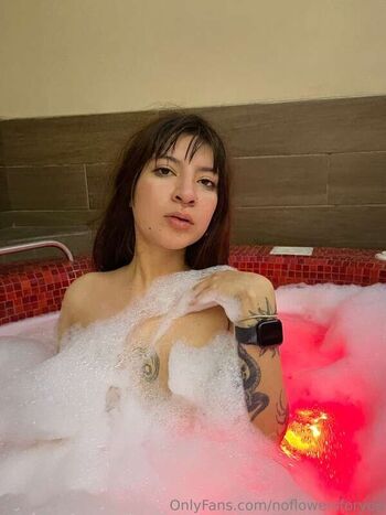 Noflowersforyou page leaked private photo uncensored HD quality