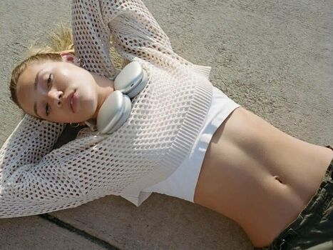 Olivia ponton page leaked private photo uncensored HD quality