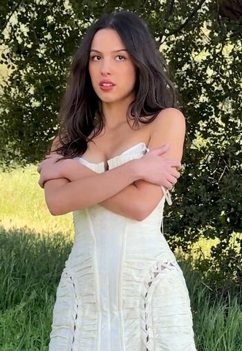 Olivia rodrigo  page leaked private photo uncensored HD quality