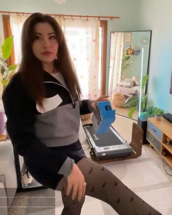 Ozge azunyan leaked private photo uncensored HD quality