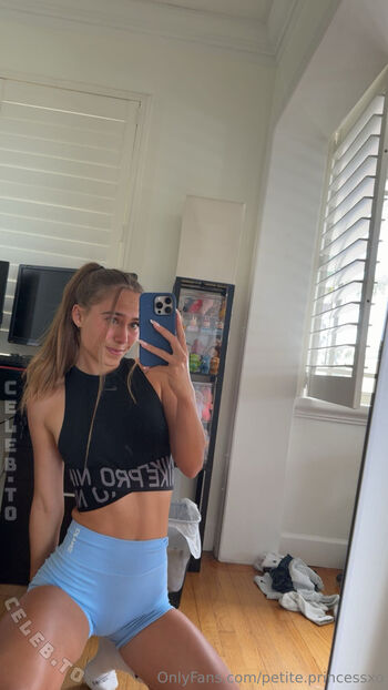 Petite princessxo leaked private photo uncensored HD quality
