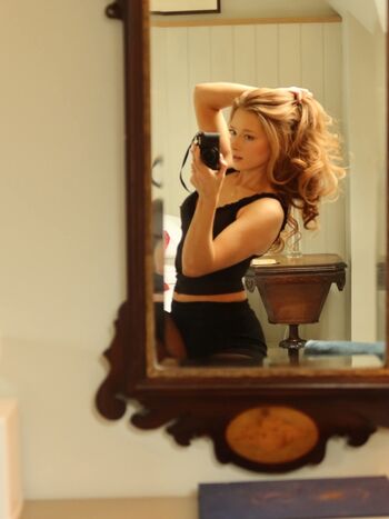 Phoebeisginger page leaked private photo uncensored HD quality
