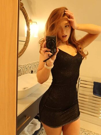 Phoebeisginger page leaked private photo uncensored HD quality