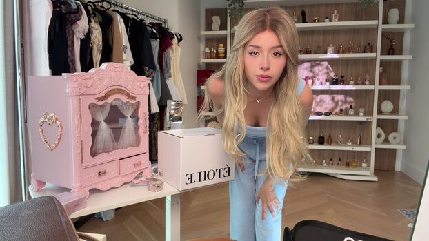 Pokimane  page leaked private photo uncensored HD quality