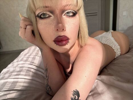 Prettylyriqq leaked private photo uncensored HD quality