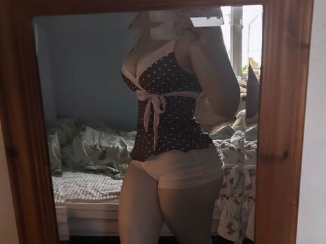 Robyn  page leaked private photo uncensored HD quality
