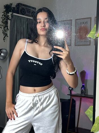 Sakshi pandey page leaked private photo uncensored HD quality