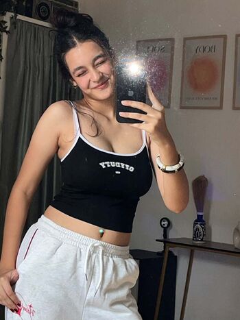 Sakshi pandey page leaked private photo uncensored HD quality