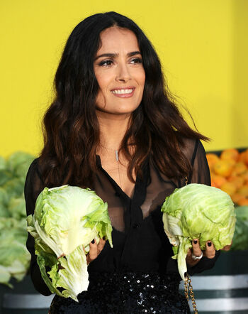 Salma hayek  page leaked private photo uncensored HD quality