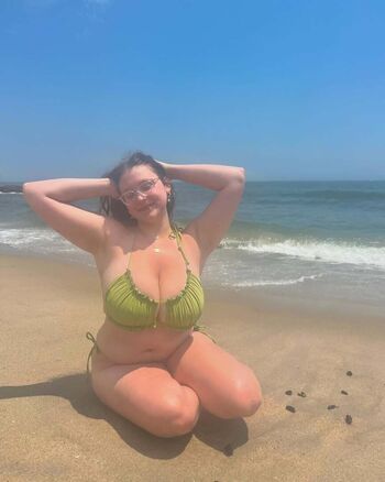 Savthepeople leaked private photo uncensored HD quality