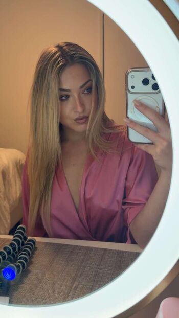 Scarlet aviram leaked private photo uncensored HD quality