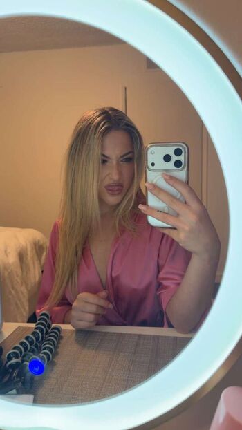 Scarlet aviram leaked private photo uncensored HD quality