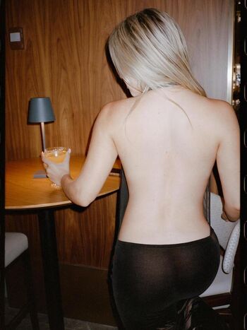 Scarlet aviram leaked private photo uncensored HD quality