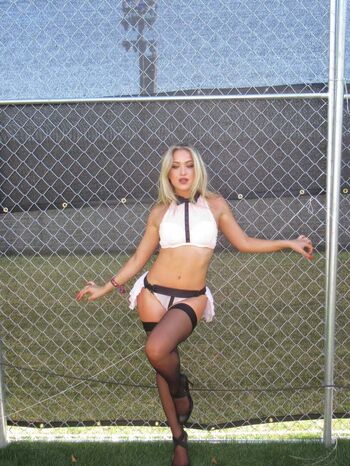 Scarlet aviram leaked private photo uncensored HD quality