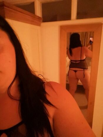 Show your girlfriend page leaked private photo uncensored HD quality
