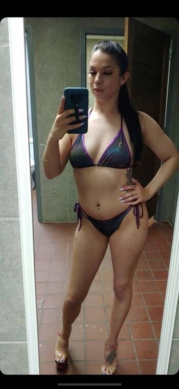 Show your girlfriend page leaked private photo uncensored HD quality