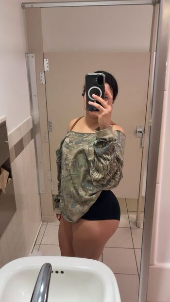 Shylalobrutto page leaked private photo uncensored HD quality