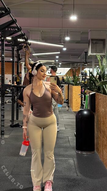 Sinarwtz page leaked private photo uncensored HD quality