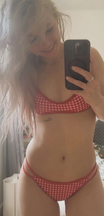 Smileydani leaked private photo uncensored HD quality