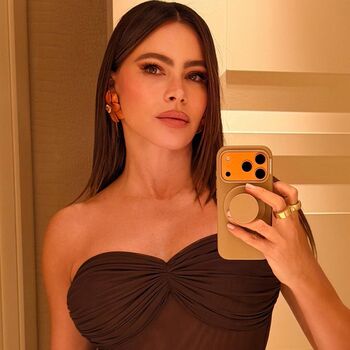 Sofia vergara  page leaked private photo uncensored HD quality