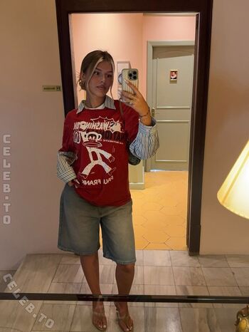 Sophie schnur page leaked private photo uncensored HD quality
