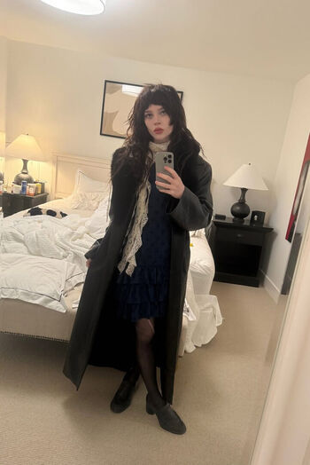 Sophie thatcher page leaked private photo uncensored HD quality