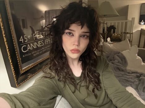 Sophie thatcher page leaked private photo uncensored HD quality