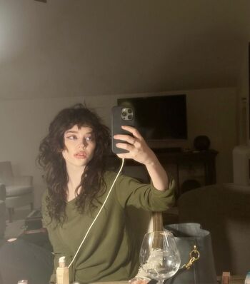 Sophie thatcher page leaked private photo uncensored HD quality