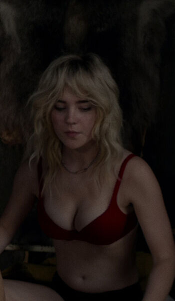Sophie thatcher page leaked private photo uncensored HD quality