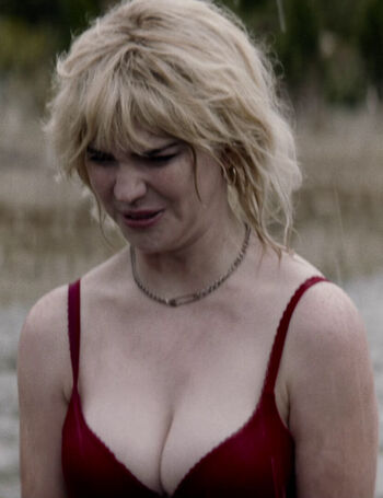 Sophie thatcher page leaked private photo uncensored HD quality