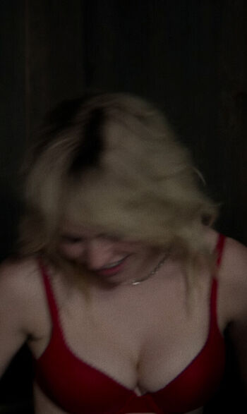Sophie thatcher page leaked private photo uncensored HD quality