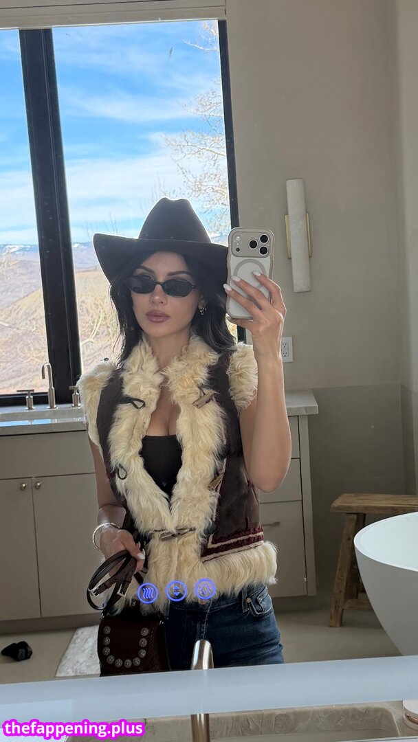 Sssniperwolf / leaked private photo uncensored HD quality
